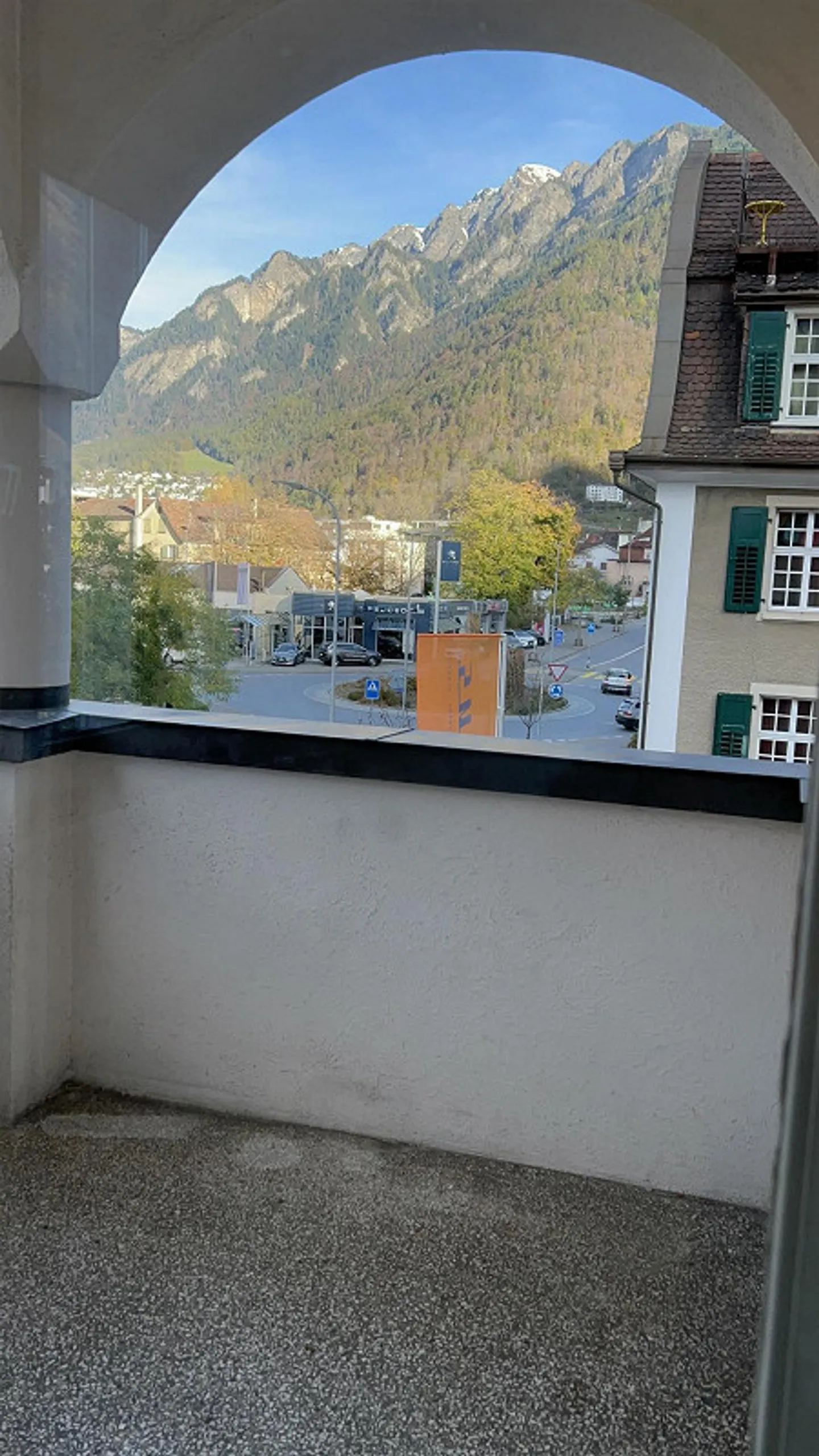 Charmante 4 Zimmer Altbau-Wohnung mit renoviertem Bad - Photo 11 sur 17