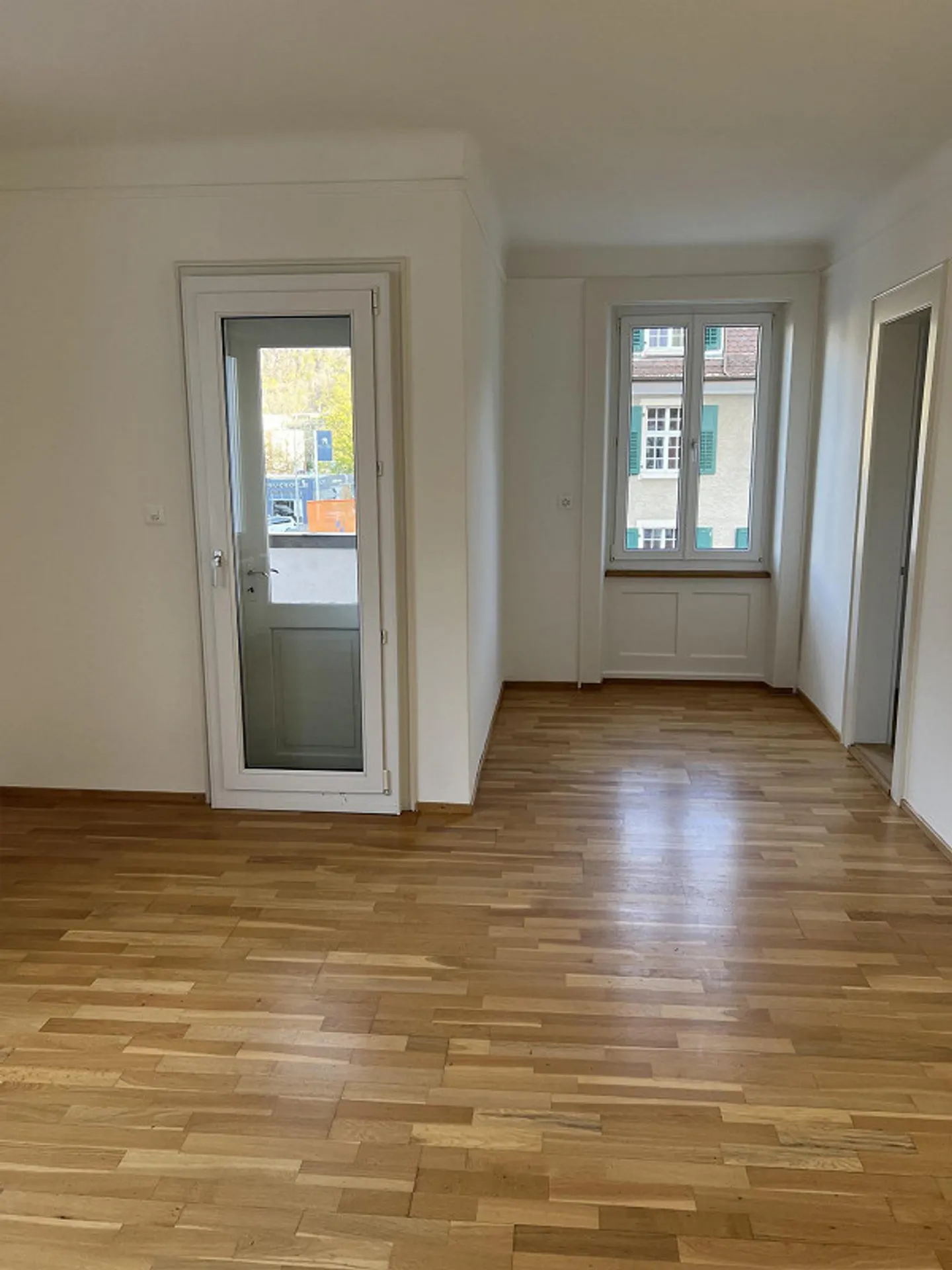 Charmante 4 Zimmer Altbau-Wohnung mit renoviertem Bad - Photo 15 sur 17