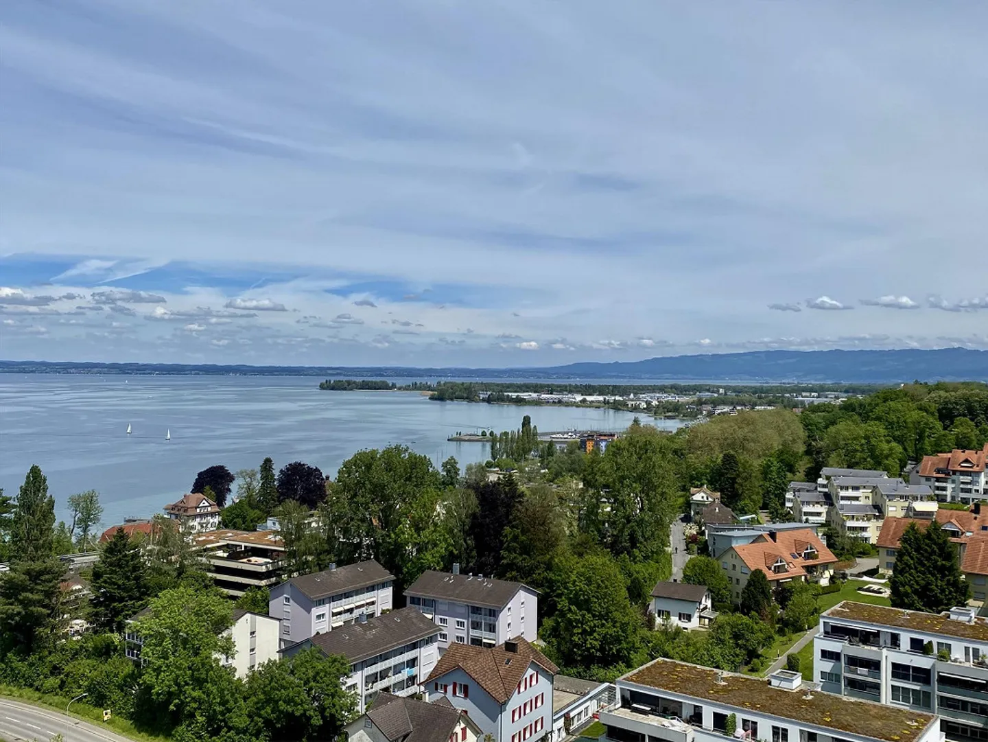Wohnungen mit Seesicht - Foto 1 von 9