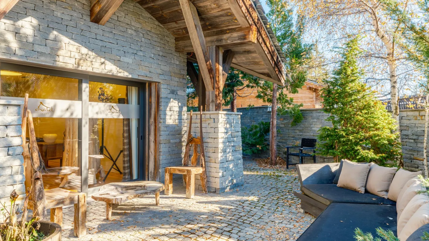 Exceptional Alpine Property for Sale in Crans-Montana - Photo 24 of 50