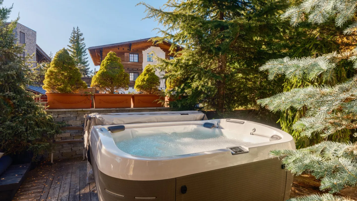 Exceptional Alpine Property for Sale in Crans-Montana - Photo 25 of 50
