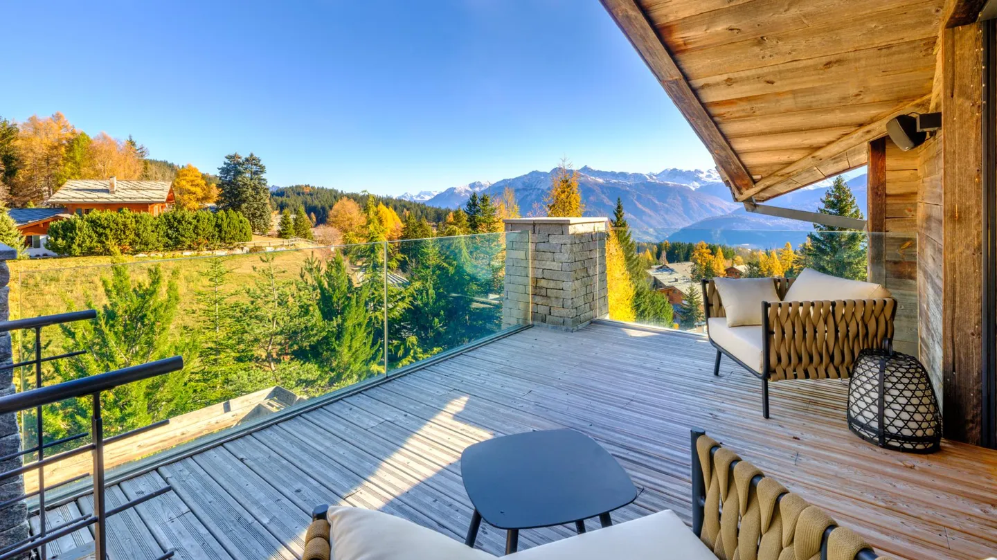 Exceptional Alpine Property for Sale in Crans-Montana - Photo 38 of 50