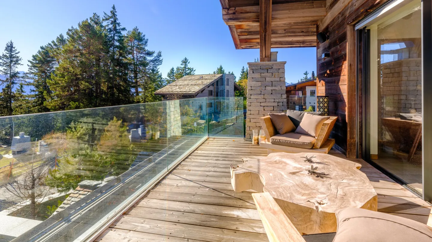 Exceptional Alpine Property for Sale in Crans-Montana - Photo 42 of 50