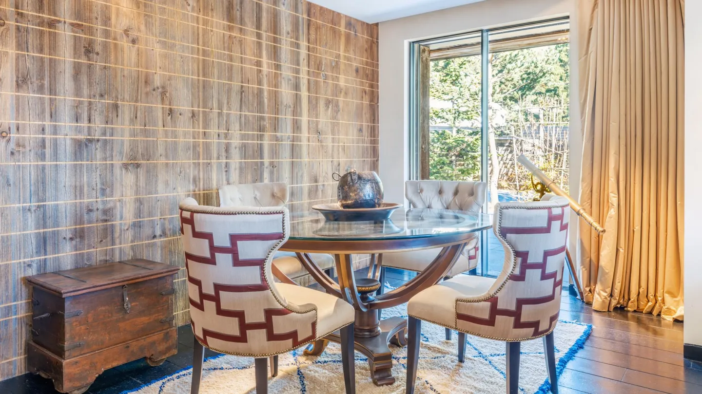 Exceptional Alpine Property for Sale in Crans-Montana - Photo 45 of 50