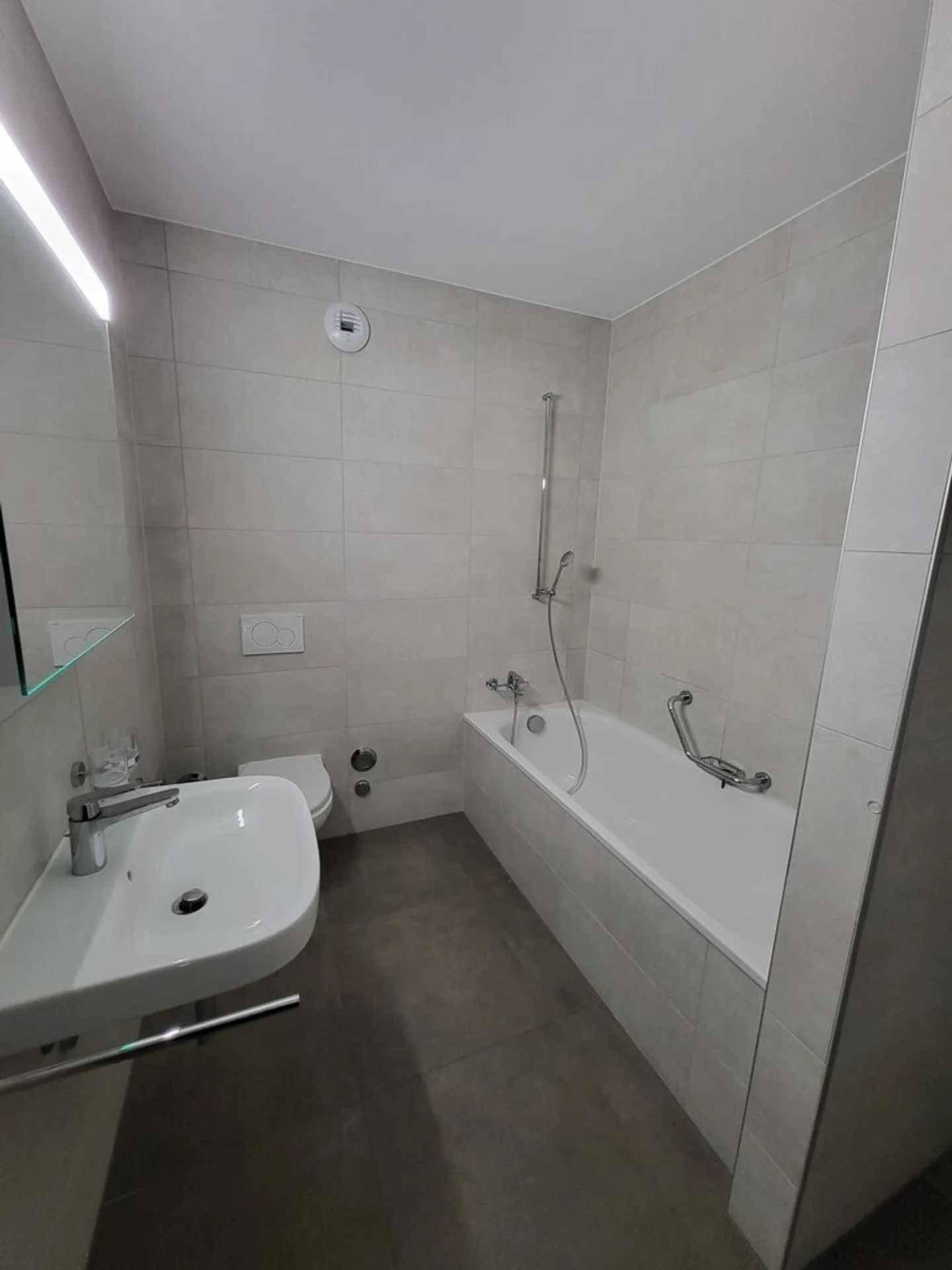 Magnifico appartamento di 4.5 locali in un quartiere recente - Foto 7 di 10