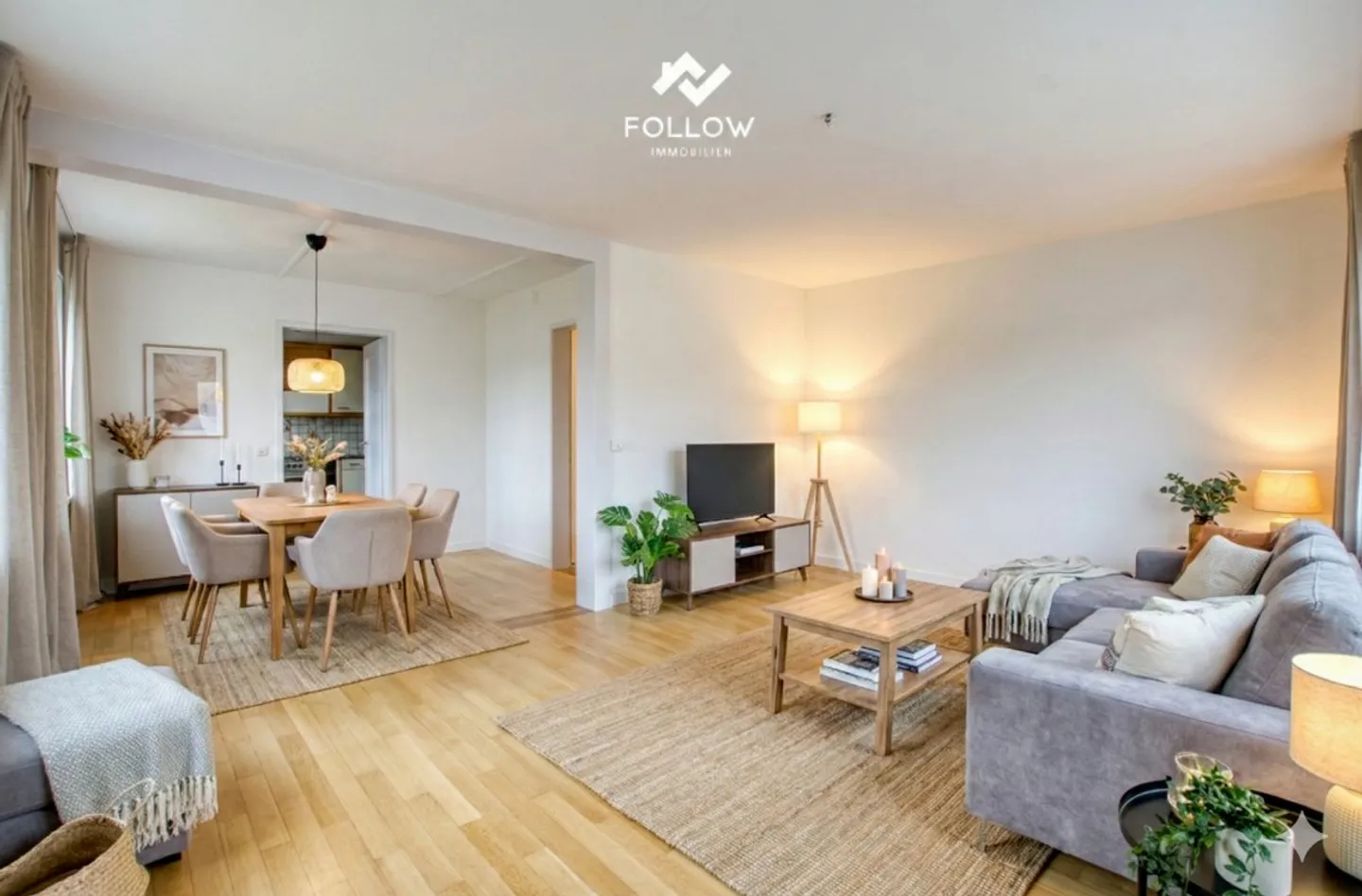 Il fascino dell'edificio storico incontra il comfort abitativo: appartamento di 4,5 stanze appena ristrutturato con sezione giardino privata - Foto 1 di 14