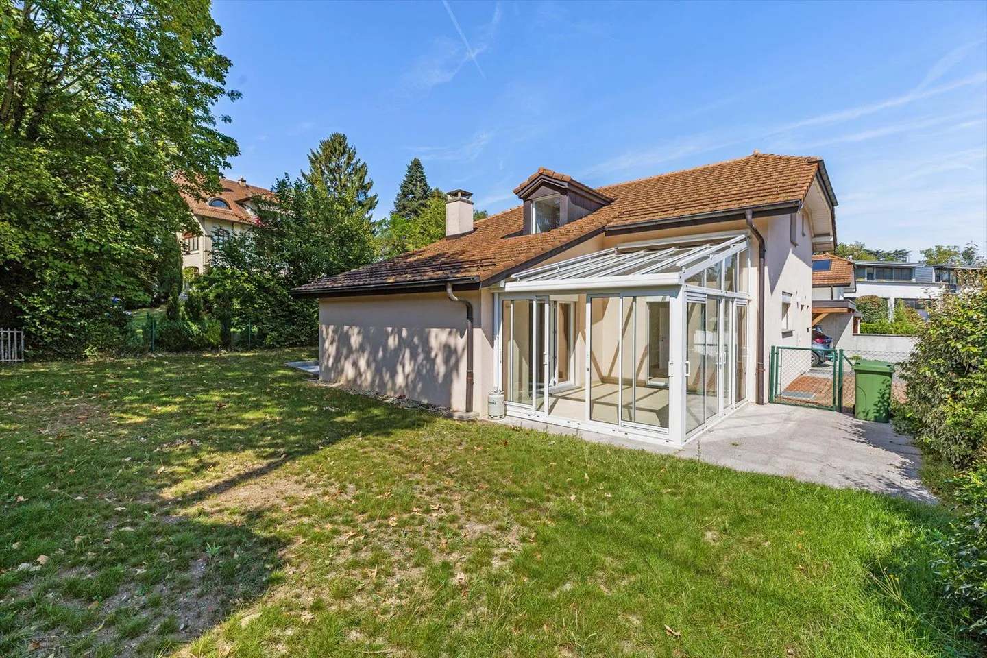 Einzelvilla in Versoix - Foto 1 von 11
