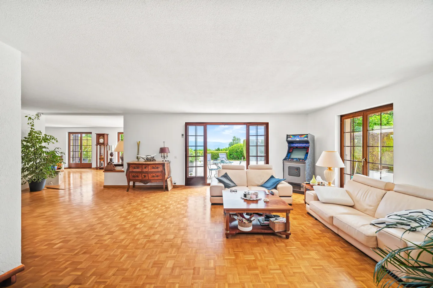 Bella villa familiare ad Arzier-le-Muid - Foto 3 di 14