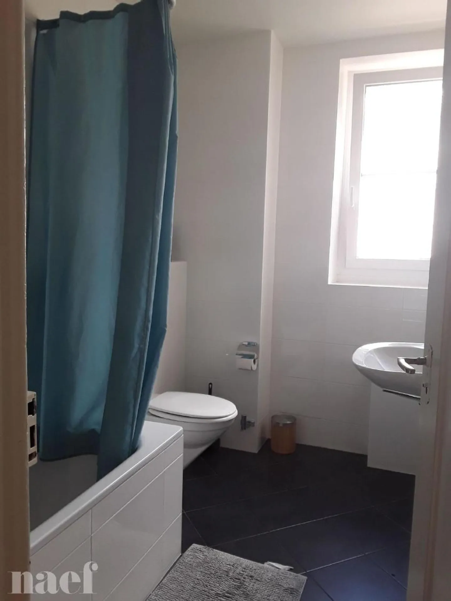 Appartement avec 5,5 pièces au 2ème étage avec ascenseur, situé au Rue de l'Eglise 6, 2000 Neuchâtel - Photo 8 sur 8