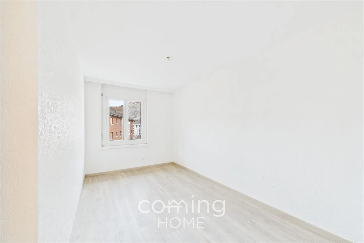 Ampio appartamento di 4,5 locali a Naters in una posizione tranquilla - Foto 8 di 13