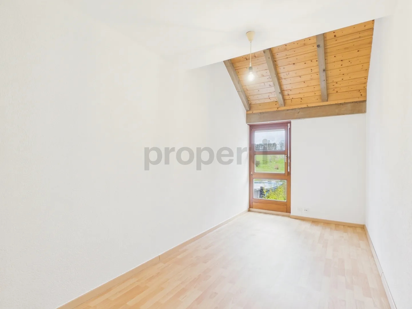 Casa familiare con giardino, a 15 minuti da Losanna - Foto 8 di 13