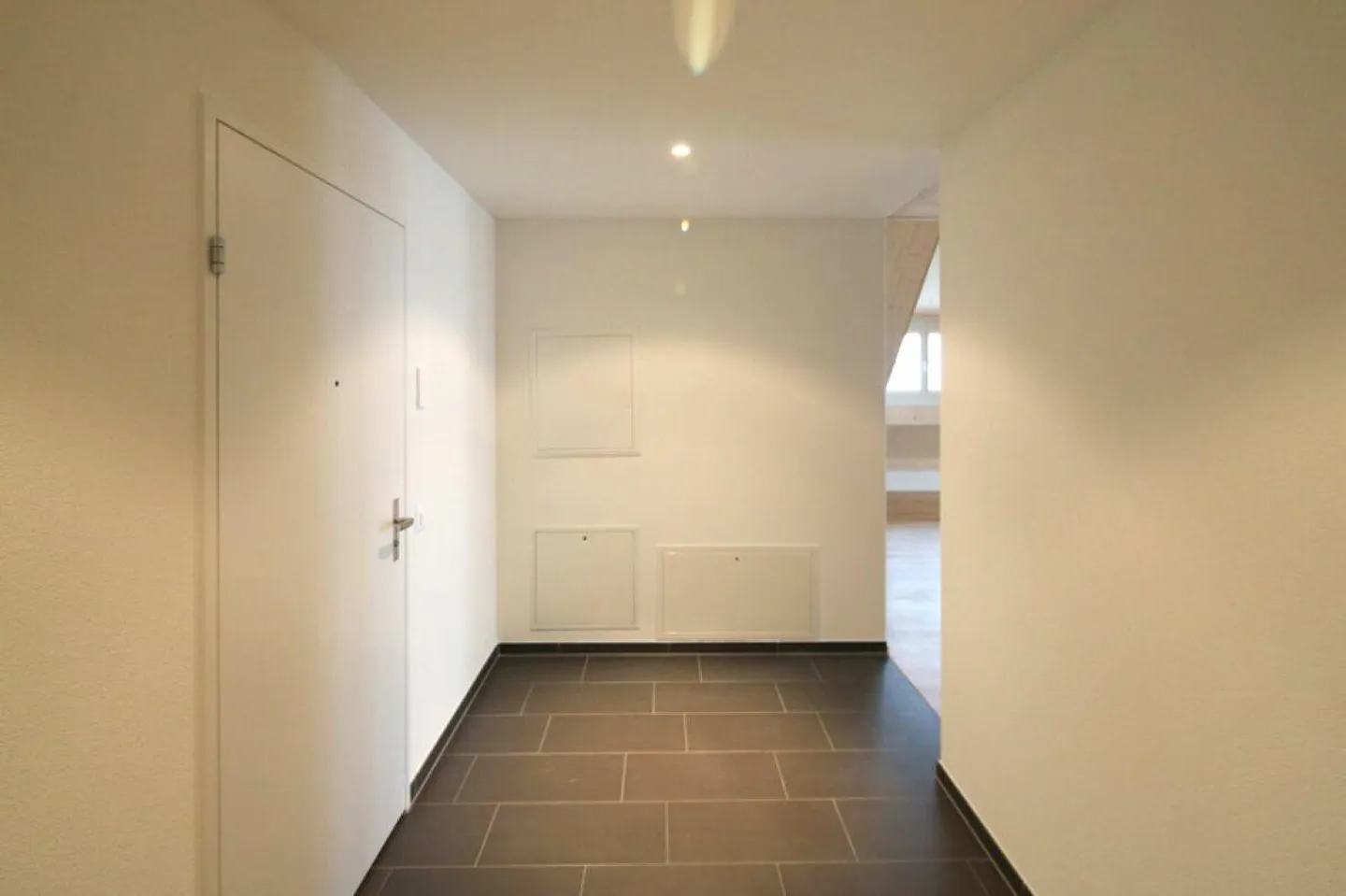 GROSSZÜGIGE MAISONETTEWOHNUNG IN LÄNDLICHER IDYLLE - Photo 10 sur 17