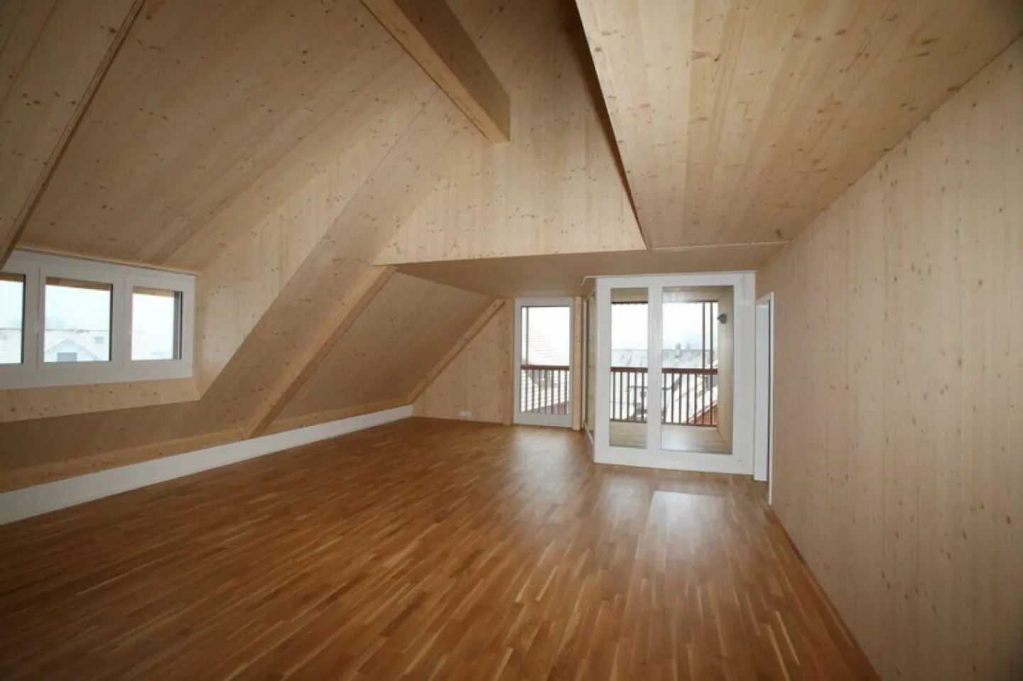 GROSSZÜGIGE MAISONETTEWOHNUNG IN LÄNDLICHER IDYLLE - Photo 13 sur 17