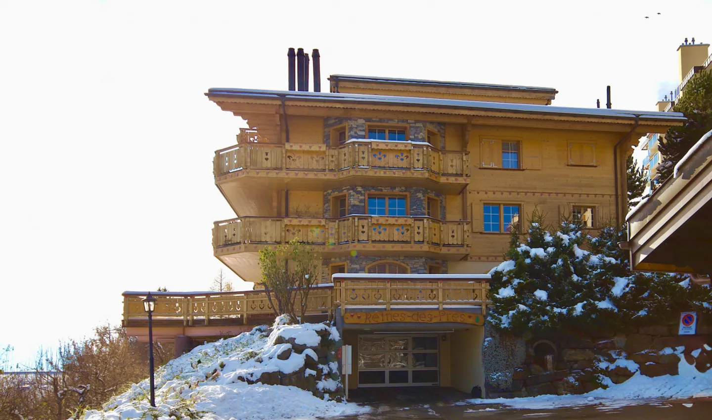Chalet Apartment with Stunning Views - Photo 4 of 11