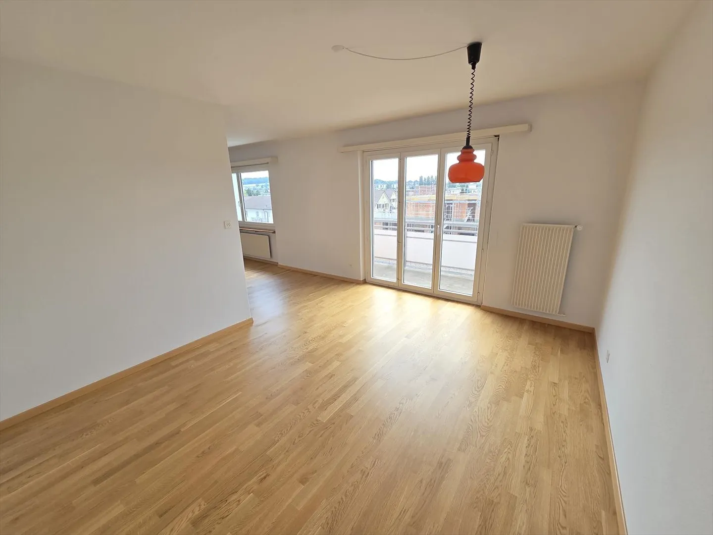 Your new home in Biel? - Photo 3 of 7