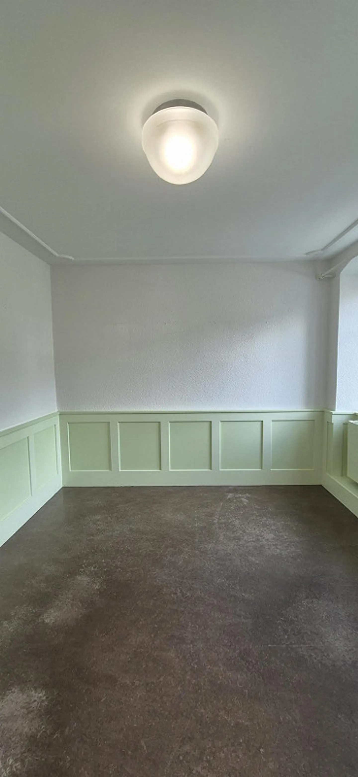 Apartment with possibility for commercial use in the center - Photo 11 of 14