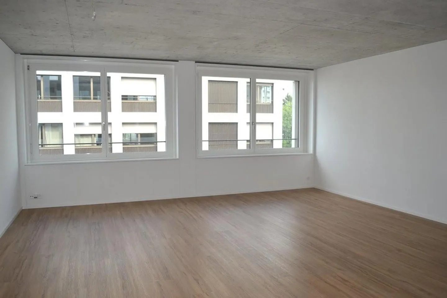 Moderno appartamento 2.5 con enorme terrazza sul tetto condivisa - Foto 4 di 9