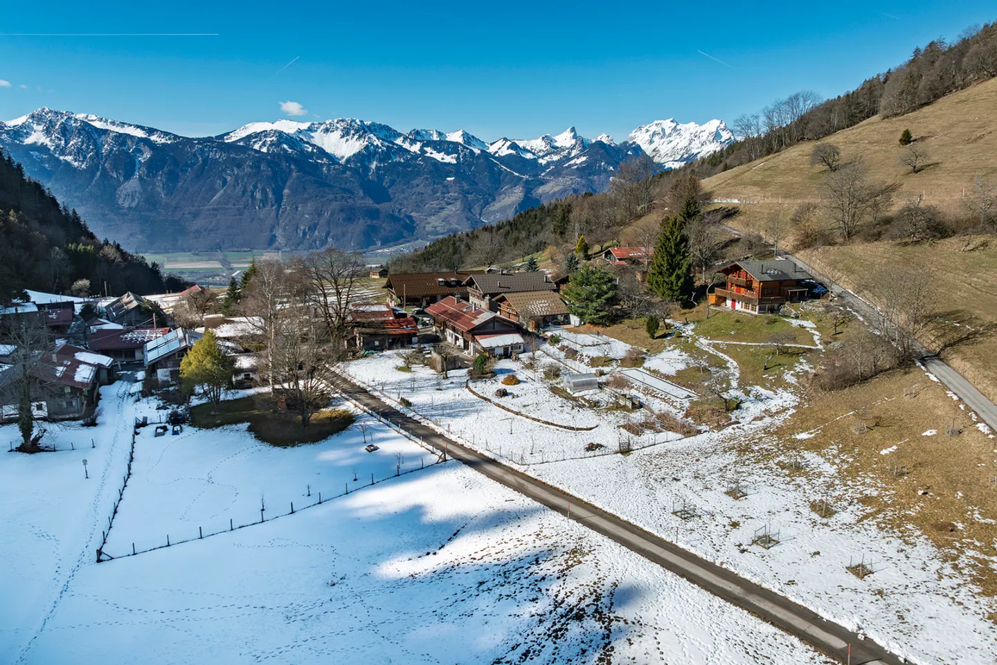 Il tuo porto tranquillo in un affascinante borgo vicino a Leysin! - Foto 25 di 25