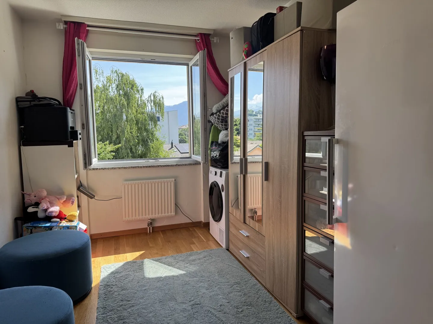 Sion - Helle, ruhige 4,5-Zimmer-Wohnung mit Garage und freiem Blick - Foto 5 von 10