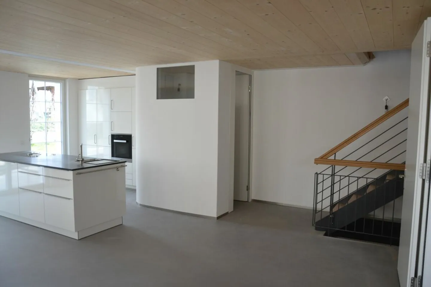 Casa a 3 generazioni, 7 stanze + 2 stanze + giardino. Elegante, moderno, chic ristrutturato, molto luminoso, tutto biologico - oppure: appartamento di 7 stanze e appartamento/bureau Au-pair di 2 stanze - Foto 7 di 15