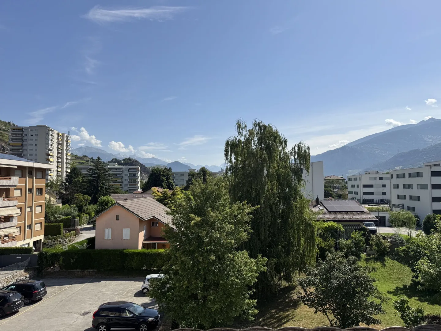 Sion - Helle, ruhige 4,5-Zimmer-Wohnung mit Garage und freiem Blick - Foto 10 von 10