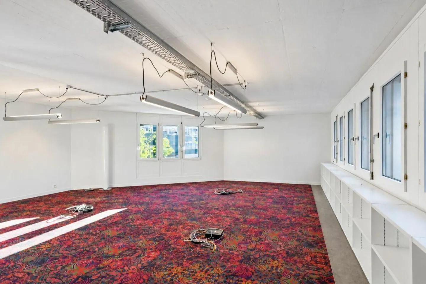 Space for Your Business Ideas - Photo 9 of 15