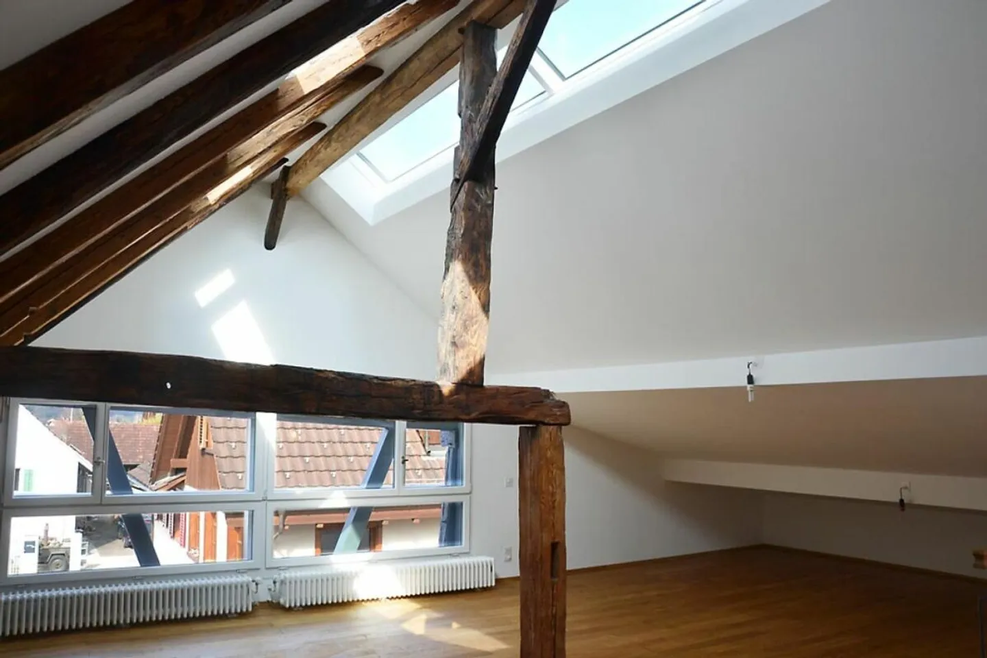 Casa a 3 generazioni, 7 stanze + 2 stanze + giardino. Elegante, moderno, chic ristrutturato, molto luminoso, tutto biologico - oppure: appartamento di 7 stanze e appartamento/bureau Au-pair di 2 stanze - Foto 11 di 15