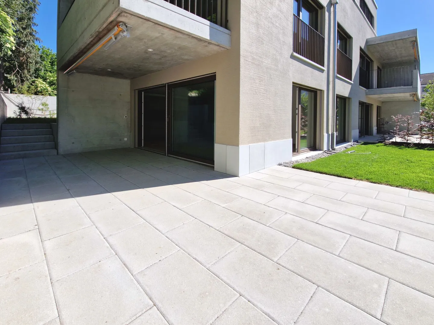 Vie urbaine, vie détendue : appartement de jardin moderne de 4,5 pièces - Photo 5 sur 13