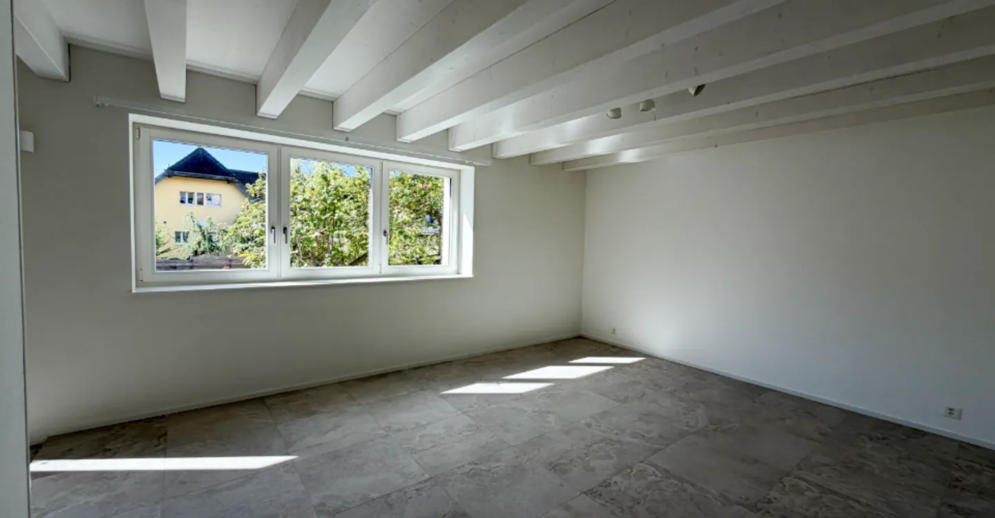 Charmant duplex de 2.5 pièces avec jardin, à 3 minutes du lac - Foto 9 von 15