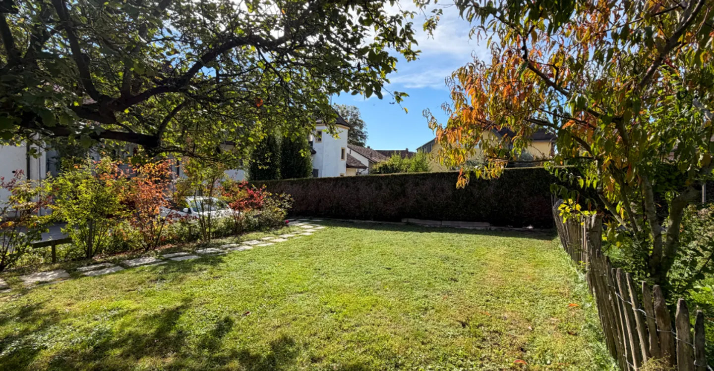 Charmant duplex de 2.5 pièces avec jardin, à 3 minutes du lac - Foto 13 von 15