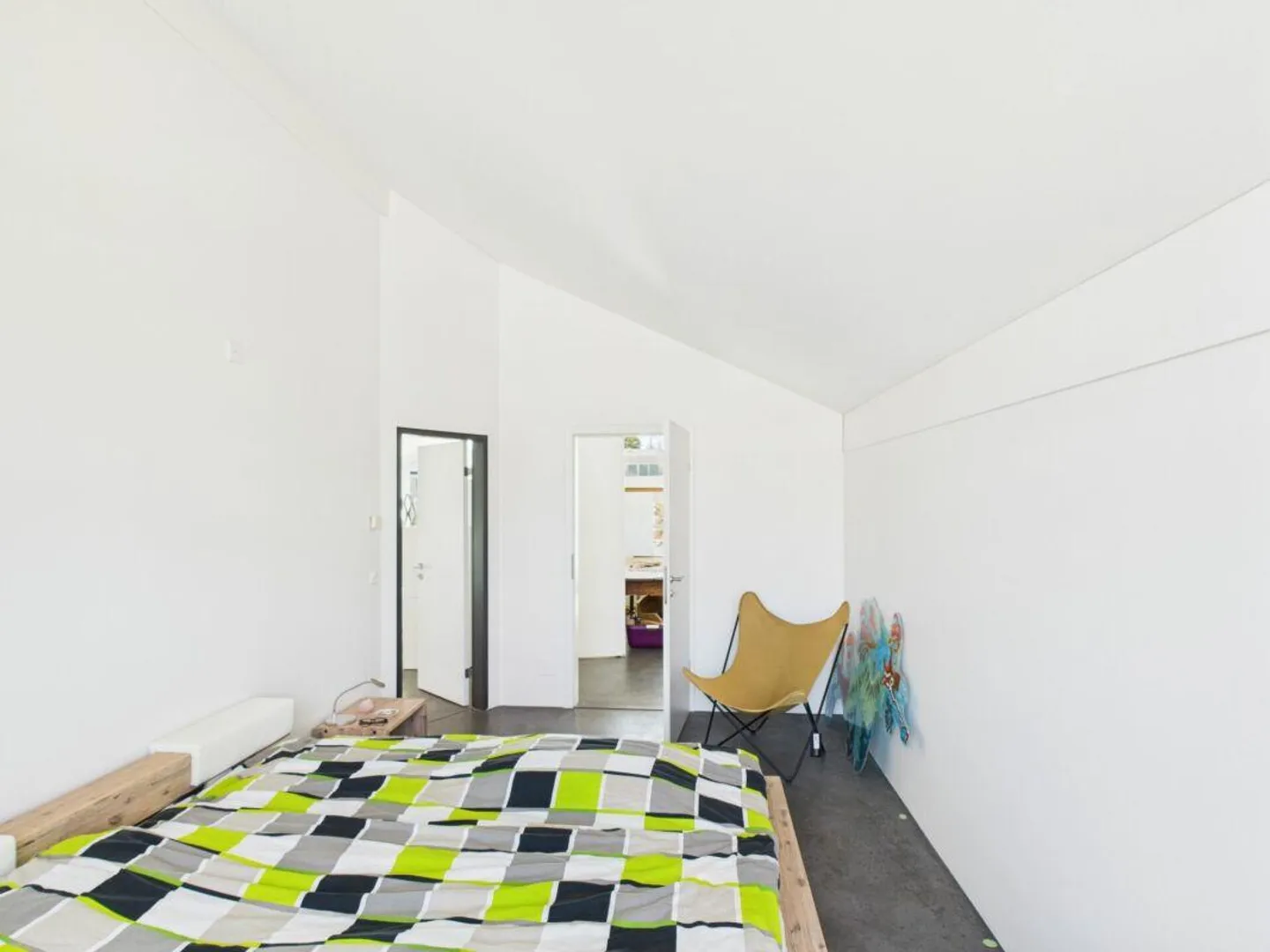 Dream House in the Green Seeks Artist Couple - Photo 8 of 23