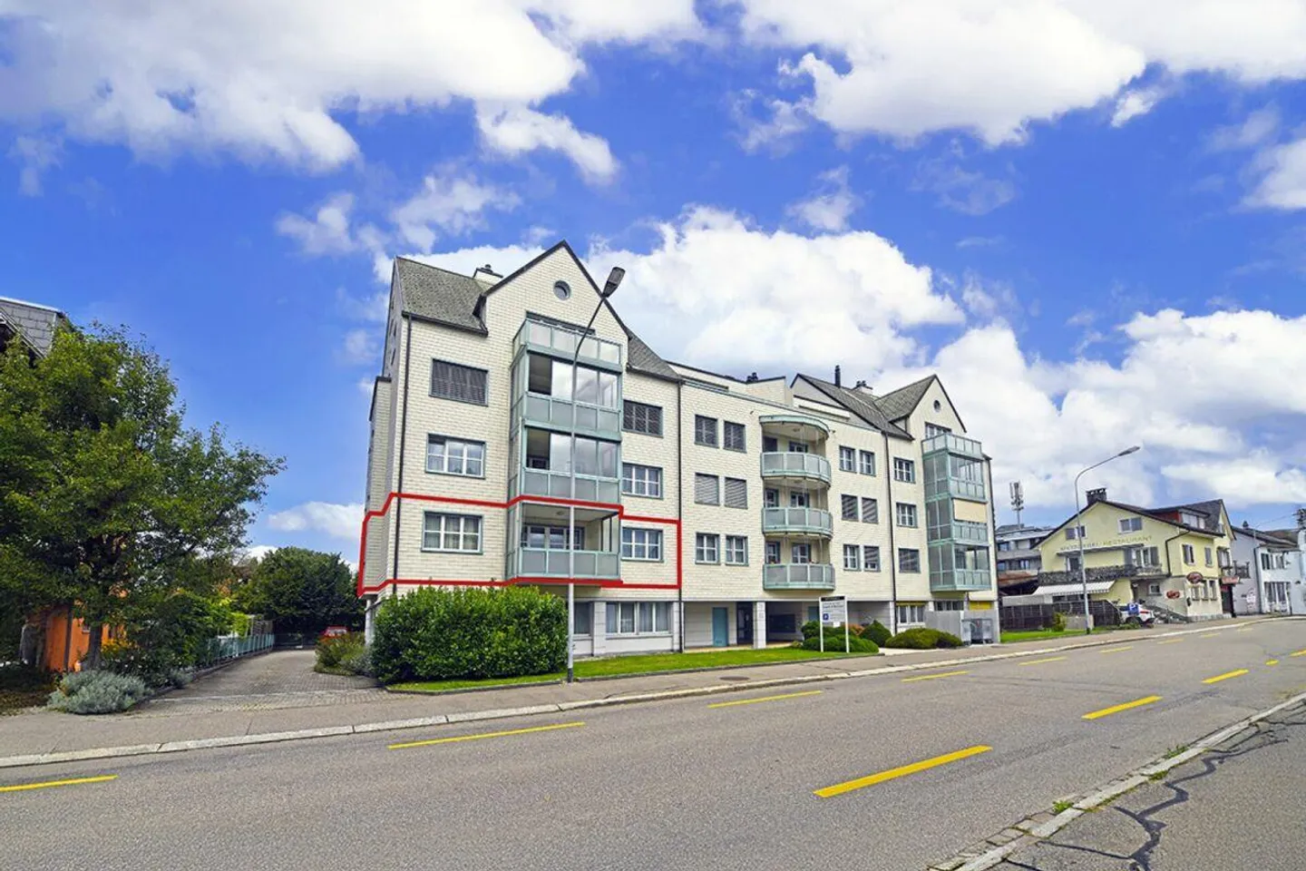 Well-maintained 4.5 room apartment in the center of Uster - Photo 1 of 16