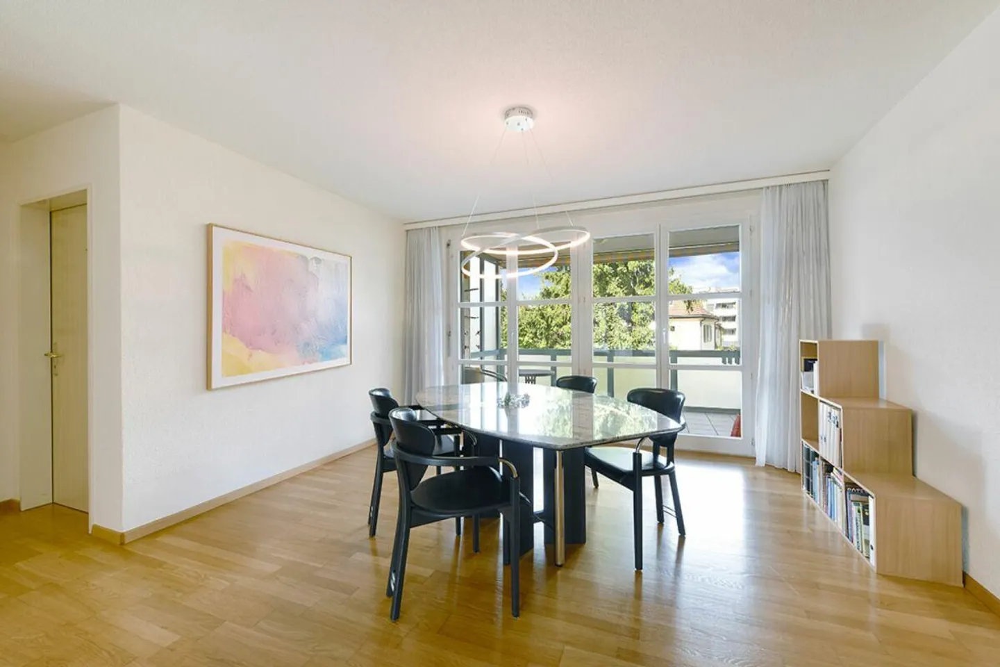 Well-maintained 4.5 room apartment in the center of Uster - Photo 3 of 16