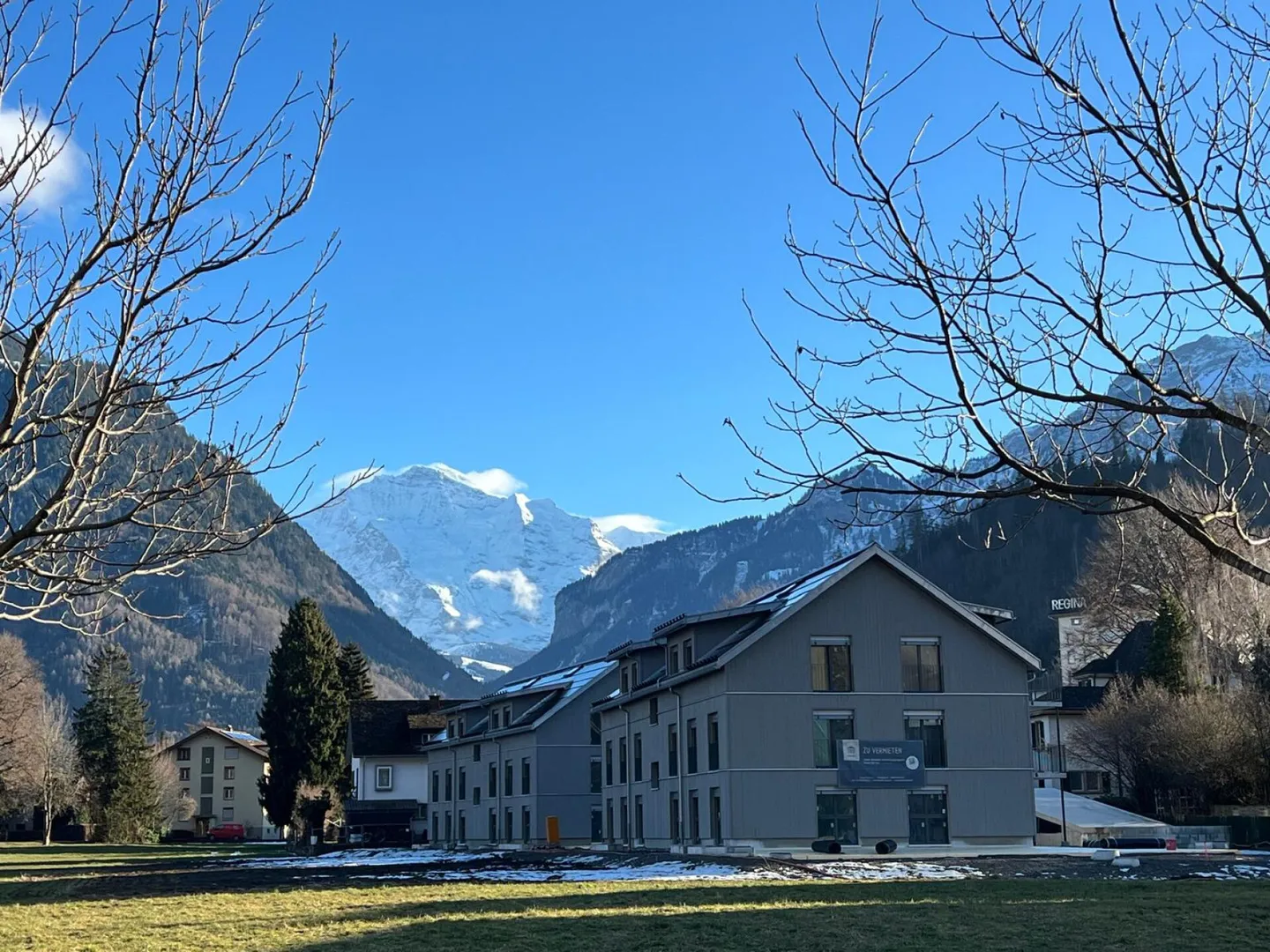 Place de parking au centre d'Interlaken - Photo 1 sur 1