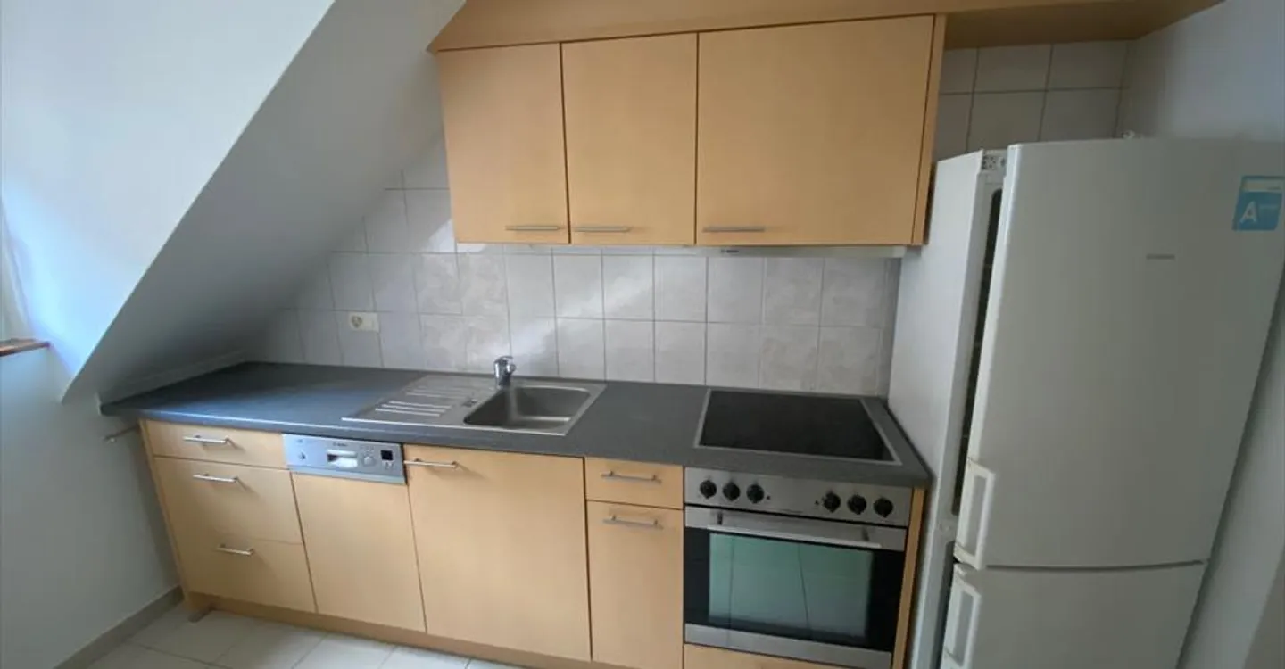 For rent: renovated 3-room apartment - Baptiste-Savoye 45, St-Imier - Photo 2 of 8