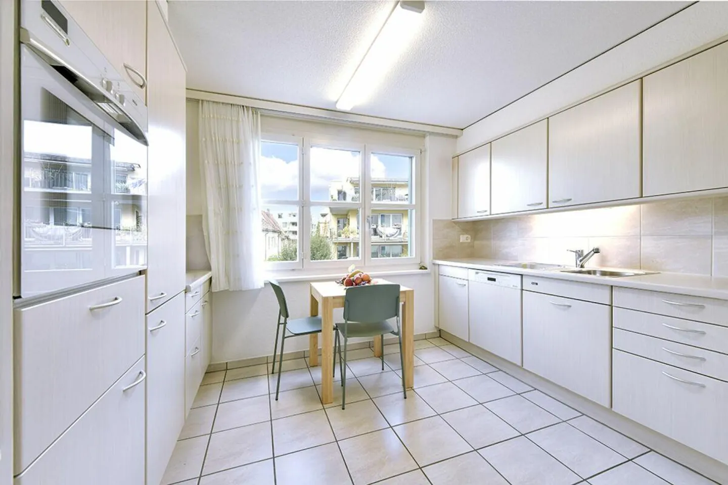 Well-maintained 4.5 room apartment in the center of Uster - Photo 5 of 16