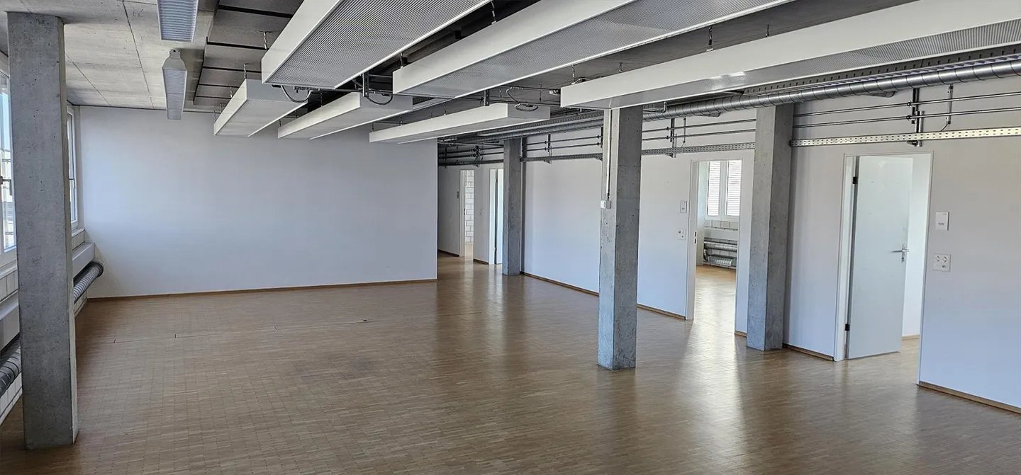 Bureaux lumineux avec vue imprenable sur les montagnes – Votre nouveau lieu de travail ! - Photo 7 sur 11