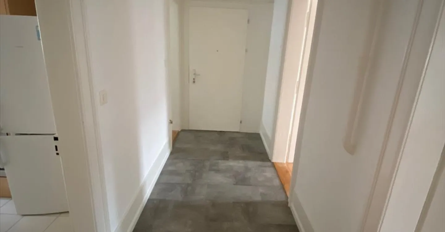 For rent: renovated 3-room apartment - Baptiste-Savoye 45, St-Imier - Photo 5 of 8
