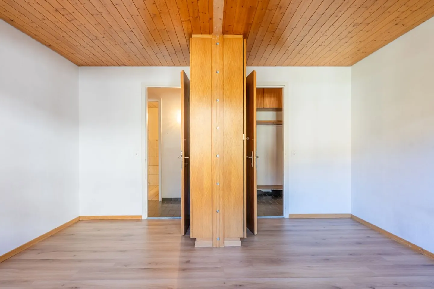 Charming Ground Floor Apartment - Photo 10 of 13