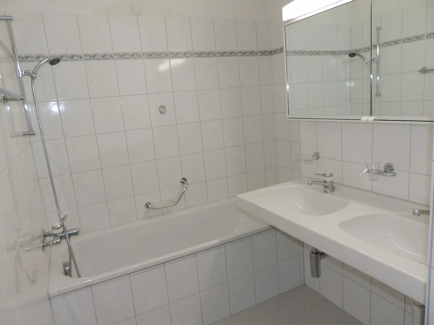 VIVRE TEMPORAIREMENT - dans un endroit calme et adapté aux familles - Photo 7 sur 8