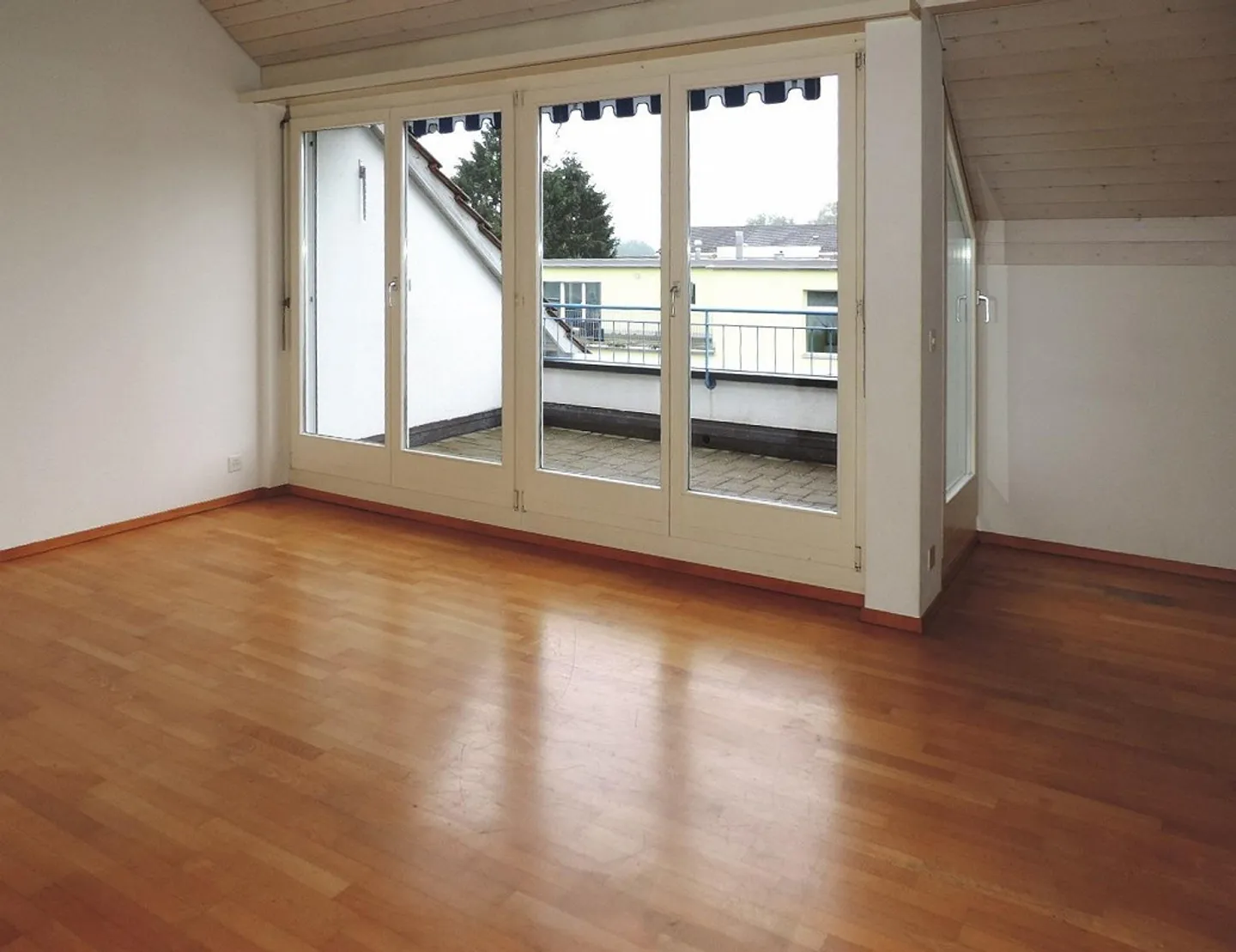 VIVRE TEMPORAIREMENT - dans un endroit calme et adapté aux familles - Photo 3 sur 8