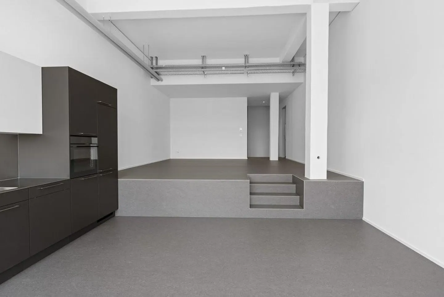 Vita in loft, un must per individualisti urbani e amanti del mare - Foto 3 di 11