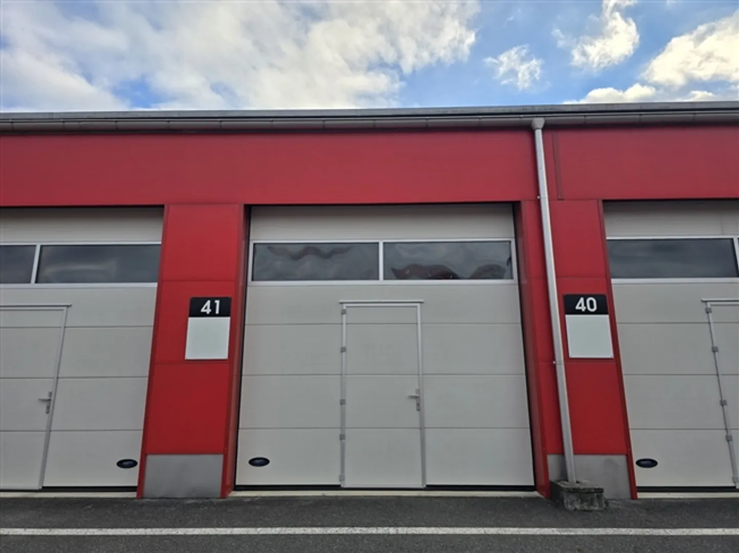 Box n°41 - 45m2 - sans mezzanine - Mécaniciens interdits - Photo 4 sur 8