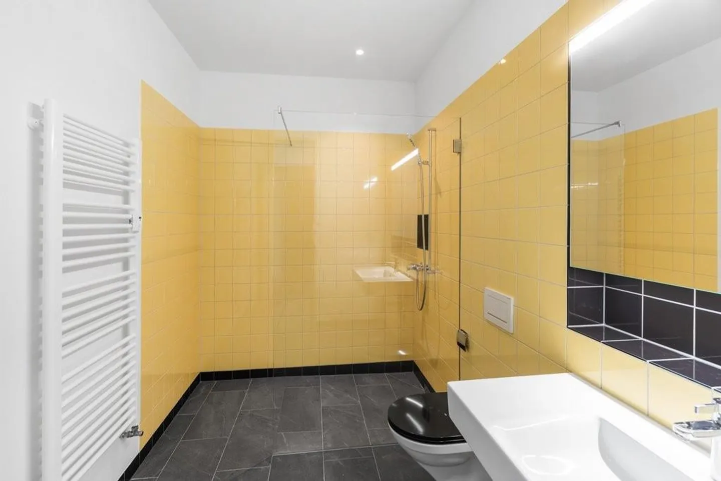 Vita in loft, un must per individualisti urbani e amanti del mare - Foto 9 di 11