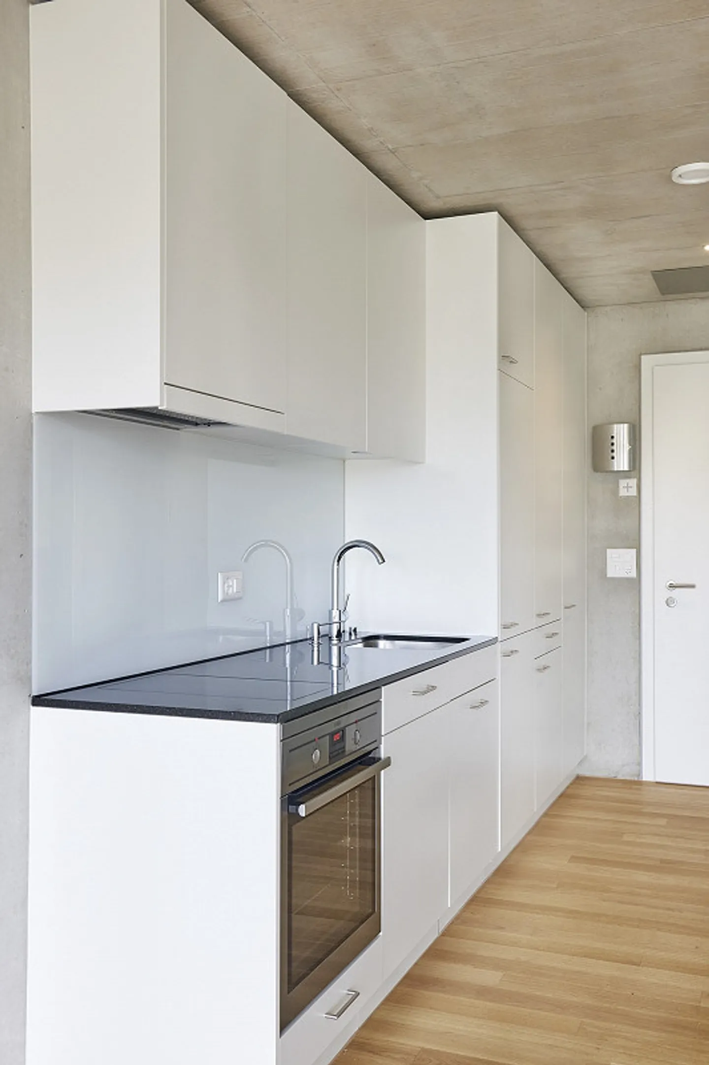 Appartamento soleggiato di 1,5 stanze con terrazza - Foto 7 di 13