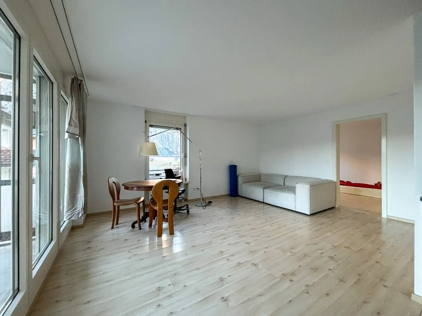 Ampio appartamento 3.5 locali - Foto 2 di 12