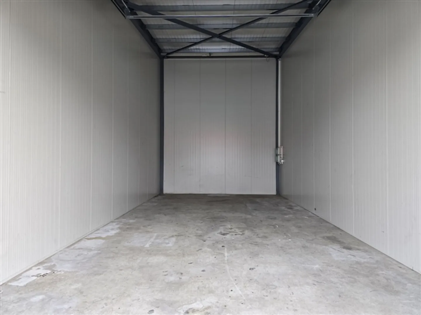 Box n°41 - 45m2 - sans mezzanine - Mécaniciens interdits - Photo 6 sur 8