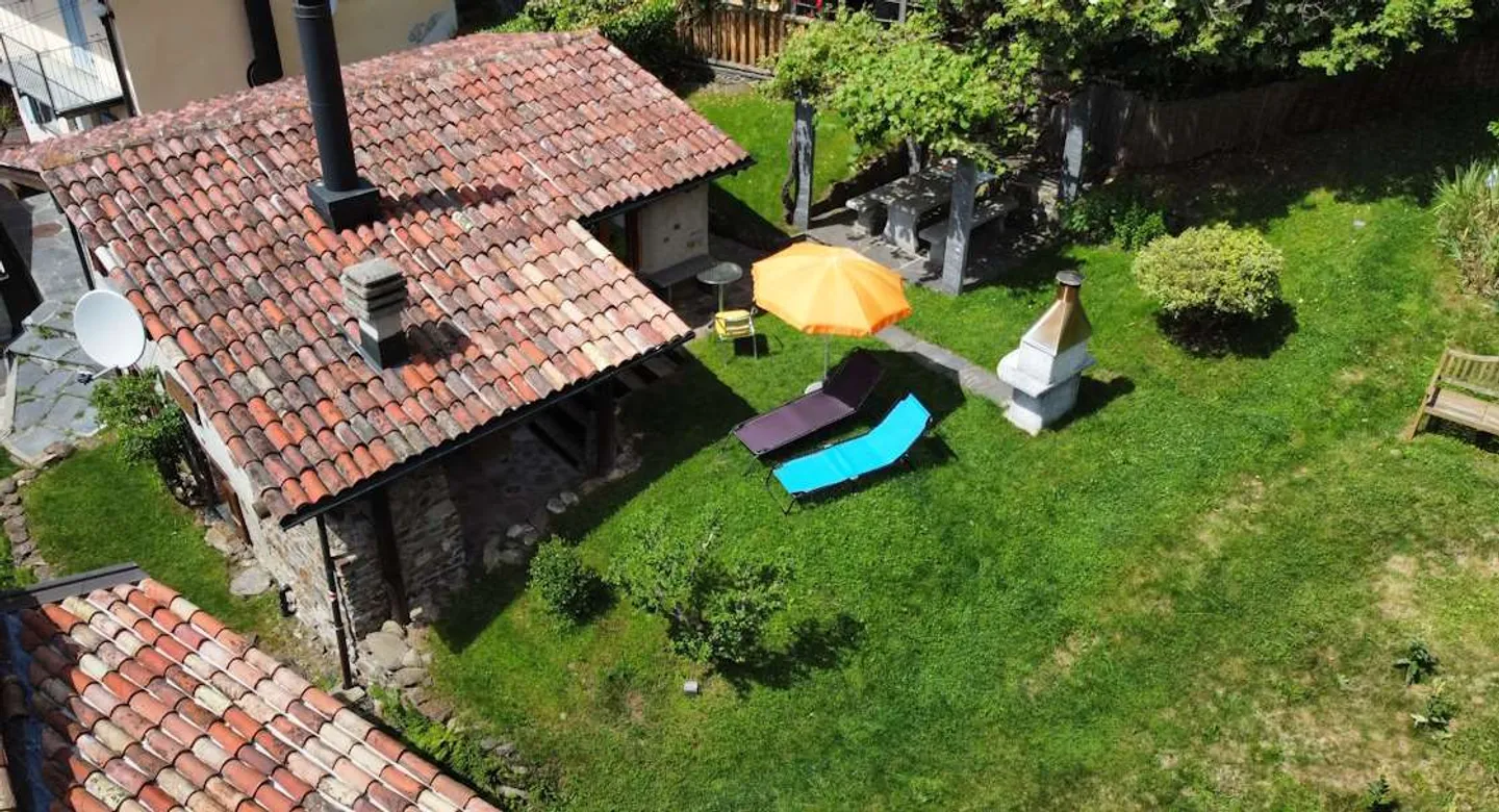 Incantevole rustico con vista sulle montagne - Foto 9 di 13