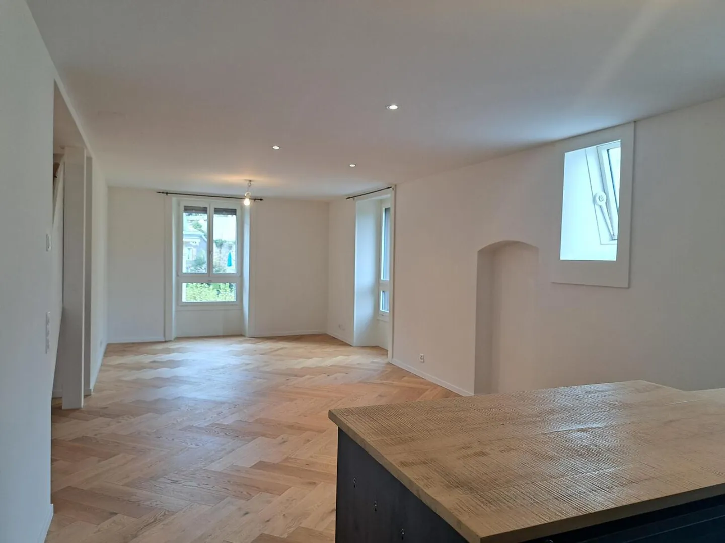 Duplex rénové 4,5 pièces centre-ville 115 m2 avec terrasse sur le toit - Photo 3 sur 13