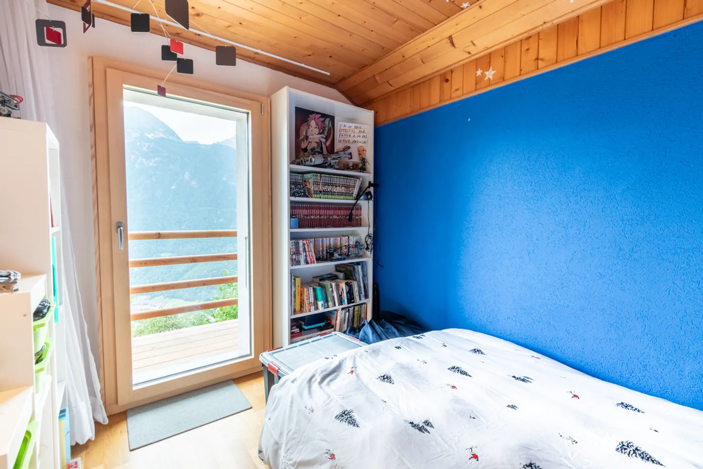 Wunderschönes renoviertes Chalet auf einem Grundstück von 3'932 m2 - Foto 10 von 12